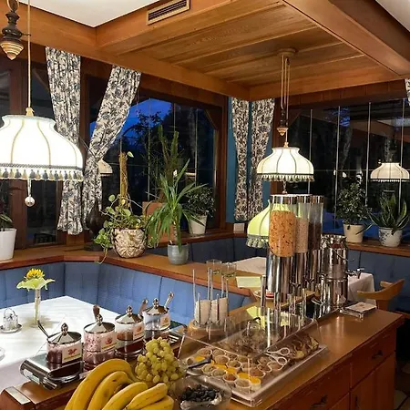 Restaurant - Haeuserl Im Wald グラーツ