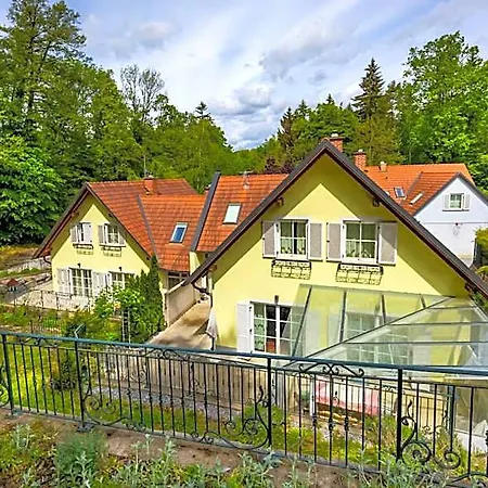Hotel Restaurant - Haeuserl Im Wald Graz